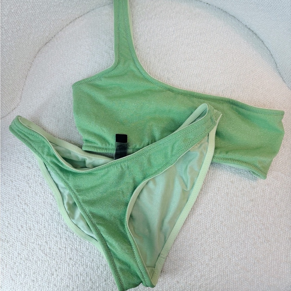triangl one shoulder green sparkle bikini 👙